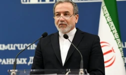 Le ministre iranien des Affaires étrangères Abbas Araghchi, à Erevan le 25 mars 2025