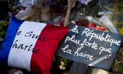 Hommage aux victimes de Charlie Hebdo le 7 février 2015 devant le siège de l'hebdomadaire satirique