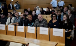 Des salariés d'Air France jugés pour l'épisode de la "chemise arrachée" le 27 septembre 2016 au palais de justice à Bobigny