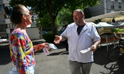 Du fournil au marché dominical, le "boulanger humaniste" de Besançon entre en campagne