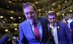 Le Premier ministre espagnol, Mariano Rajo, et le candidat du Parti populaire (PP), Alberto Nunez Feijoo, à leur arrivée le 23 septembre 2016 à un meeting à Vigo en Galice