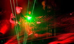 Jean-Michel Jarre se produit lors du festival de Coachella en Californie en 2018