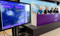 Image satellite du typhon Hagibis lors d'une conférence de presse des organisateurs de la Coupe du monde de rugby, le 10 octobre 2019 à Tokyo