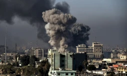 Un quartier de Mossoul touché par des tir des forces irakiennes le 6 mars 2017 en Irak