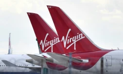 Des avions de la compagnie Virgin Atlantic stationnés le 2 avril 2020 sur le tarmac de Heathrow (ouest de Londres)