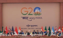 Le Premier ministre indien Narendra Modi (c) et les dirigeants du G20 lors de la session de clôture du sommet, le 10 septembre 2023 à New Delhi