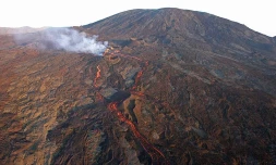 Vendredi 15 Octobre 2010

Eruption du Piton de la Fournaise