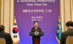 Le président sud-coréen Lee Jae Myung tient une conférence de presse dans le palais présidentiel à Séoul, le 3 décembre 2025