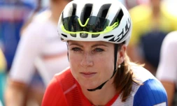 La cycliste néerlandaise Annemiek van Vleuten avant le départ de la course de cyclisme sur route des JO, à Rio le 7 août 2016