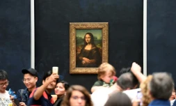 La Joconde a retrouvé sa place au Musée du Louvre à Paris, le 7 octobre 2019