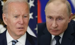 Montage réalisé le 6 décembre 2021 des présidents américain Joe Biden (G/le 18 novembre 2021 à la Maison Blanche à Washington) et russe Vladimir Poutine (D/le 4 décembre 2021 à Moscou)