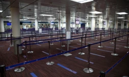 Les files désertes à l'aéroport de Roissy, le 14 mai 2020 suite à l'annulation de laplupart des vols