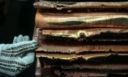 Des feuilles de cuivre dans une usine de la région de Mourmansk en Russie, le 25 février 2021