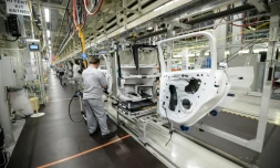 Le marché automobile français a augmenté de 2,2% en mars sur un an, grùce aux bonnes ventes de PSA et en particulier de ses marques DS et Opel, selon les statistiques publiées dimanche par le Comité des constructeurs français d'automobiles (CCFA)