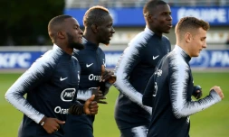 Le milieu des Bleus Tanguy Ndombélé lors d'une séance d'entraînement à Clairefontaine, le 8 octobre 2018  