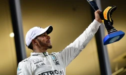 Le champion du monde de F1 Lewis Hamilton le 26 novembre 2017 à Abou Dhabi