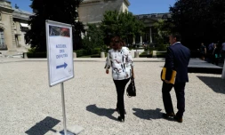 Un panneau pour orienter les nouveaux députés le 19 juin 2017 à Paris