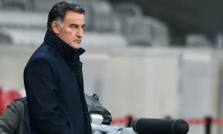 L'entraĂźneur de Lille Christophe Galtier lors du match de Ligue Europa contre l'AC Milan, le 26 novembre 2020 Ă Villeneuve-d'Ascq