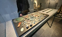 Des amulettes sont exposées le 25 janvier 2021 à l'Antiquarium, le musée rénové du site archéologique de Pompéi, prÚs de Naples