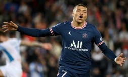 La joie de Kylian Mbappé, aprÚs son but marqué contre Marseille, lors de la 32e journée de Ligue 1, le 17 avril 2022 au Parc des Princes
