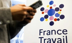 L'accord trouvé entre le patronat et plusieurs syndicats sur l'assurance chômage a été agréé par le gouvernement, selon un arrêté paru vendredi au Journal officiel.