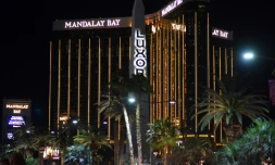 L'hôtel Mandalay Bay, d'où le tireur Stephen Paddock a tiré sur les spectateurs d'un concert de musique country, le 3 octobre 2017 à Las Vegas