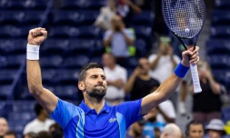 Le Serbe Novak Djokovic s'est qualifiĂ© pour le 2e tour de l'US Open de tennis en battant le Français Alexandre MĂŒller le 28 aoĂ»t 2023 Ă New York