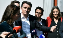 Le maire EELV de Grenoble Eric Piolle (2 de gauche) à Paris, le 27 mars 2022