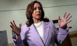 La vice-présidente américaine Kamala Harris, candidate à l'élection présidentielle, le 10 août 2024 à Phoenix (Arizona, ouest)