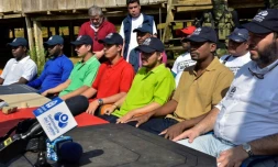 Photo transmise par les services de l'Ombudsman colombien des otages libérés par la guérilla de l'ELN lors d'une conférence de pressele 12 septembre 2018.