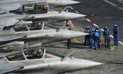 Des Rafale à bord porte-avions Charles de Gaulle le 22 novembre 2015 en Méditerranée orientale