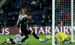 Sergio Ramos double la mise pour Paris lors du large succès (4-0) contre Reims au Parc des Princes, le 23 janvier 2022 