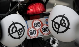 Dans une manifestation de motards opposés à la limitation à 80 km/h sur les routes secondaires, le 15 avril 2018 à Paris