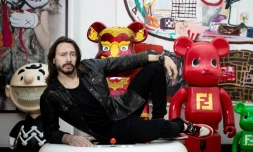Le DJ star français Bob Sinclar dans son studio, le 14 mai 2020 à Paris