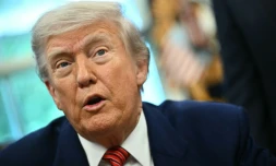 Le président américain Donald Trump dans le Bureau ovale de la Maison Blanche, le 23 mai 2025 à Washington
