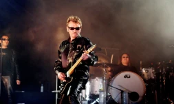 Johnny Hallyday sur scène, le 25 mai 2003 à Saint-Denis de la Réunion