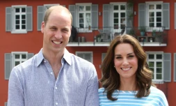 Le prince William (g) et son épouse Kate, le 20 juillet 2017 à Heidelberg en Allemagne