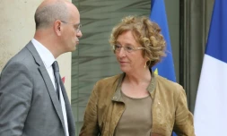 Jean-Michel Blanquer et Muriel Penicaud, à l'Elsée le 11 octobre 2017, vont rencontrer les partenaires sociaux speak as they leave the Elysee Presidential Palace after the weekly cabinet meeting in Paris on October 11, 2017.