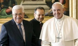 Le président palestinien Mahmoud Abbas et le pape François, le 14 janvier 2017 lors d'une audience privée au Vatican