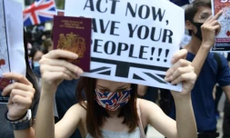 Des manifestants pro-démocratie se rassemblent devant le consulat de Grande-Bretagne à Hong Kong, le 15 septembre 2019