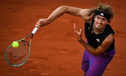 L'Allemand Alexander Zverev, lors de son quart de finale contre l'Espagnol Alejandro Davidovich Fokina, le 8 juin 2021 au tournoi de Roland Garros