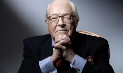 Jean-Marie Le Pen, figure de l'extrême droite française, pris en photo à son domicile à Saint-Cloud près de Paris le 14 janvier 2021