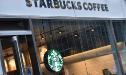 Un café Starbucks à New York le 17 avril 2018