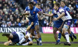 L'ailier Virimi Vakatawa et le XV de France ont buté sur le mur défensif de l'Ecosse à Murrayfield, dans le tournoi des Six Nations, le 11 février 2018