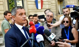 Le ministre de l'Intérieur Gérald Darmanin s'exprime devant les médias, le 30 juillet 2022 à Lyon