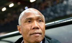 Antoine Kombouaré, alors entraîneur de Guingamp, avant le coup d'envoi du match contre Angers, en Coupe de la Ligue, au Roudourou, le 31 octobre 2018