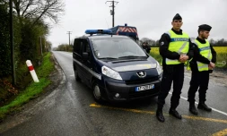 Des gendarmes bloquent l' accès à voie, le 8 avril 2018 à Notre-Dame des-Landes (Loire-Atlantique)