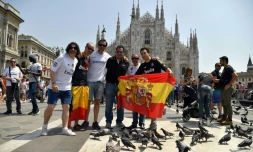 Des supporters du Real Madrid devant le Duomo de Milan à quelques heures de la finale de la Ligue des champions, le 28 mai 2016