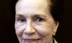 Marie-France Garaud, ancienne candidate à l'élection présidentielle de 1981 et ex-députée européenne, au salon du livre de Paris en mars 2007