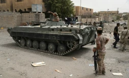 Les forces gouvernementales irakiennes patrouillent à Fallouja, le 18 juin 2016